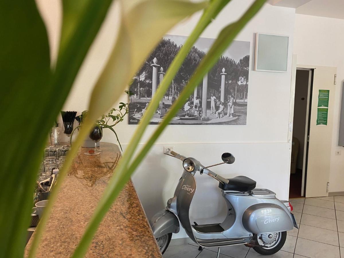 Hotel Chery Milano Marittima Exterior foto